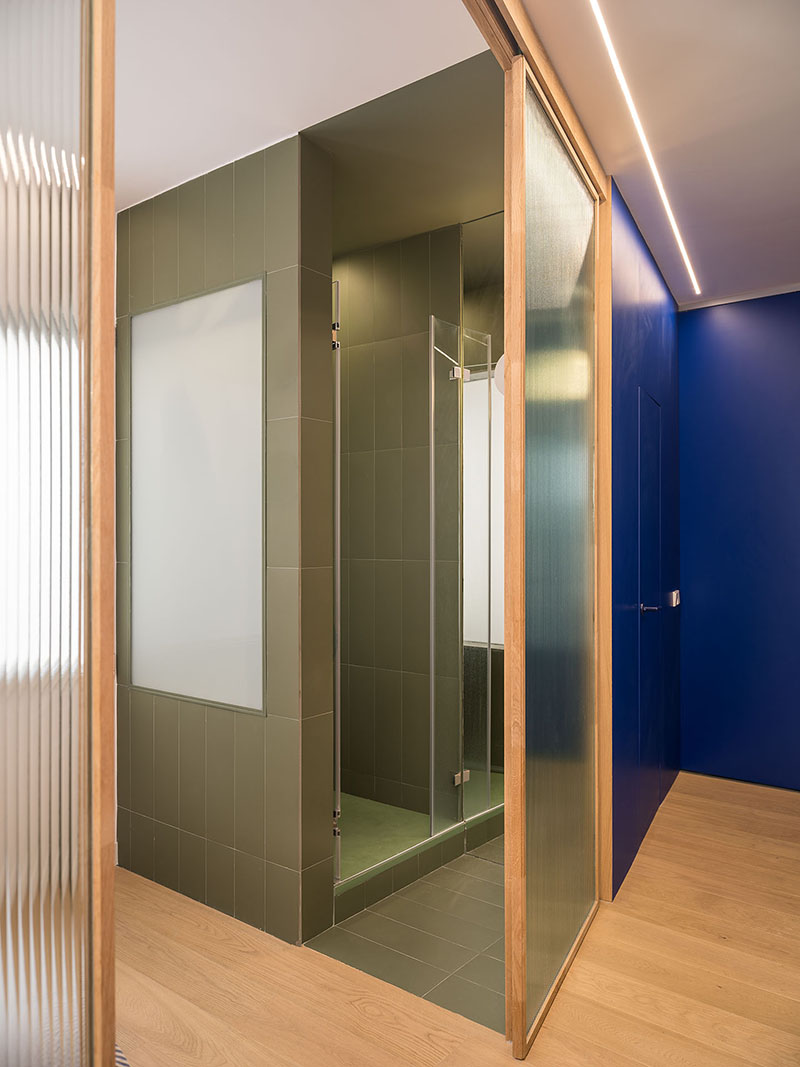 Casa Jam: Gon Architects reinventa una vivienda tubo