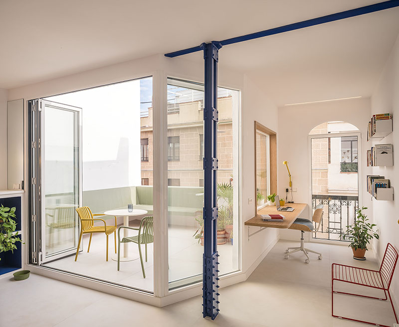 Casa Jam: Gon Architects reinventa una vivienda tubo