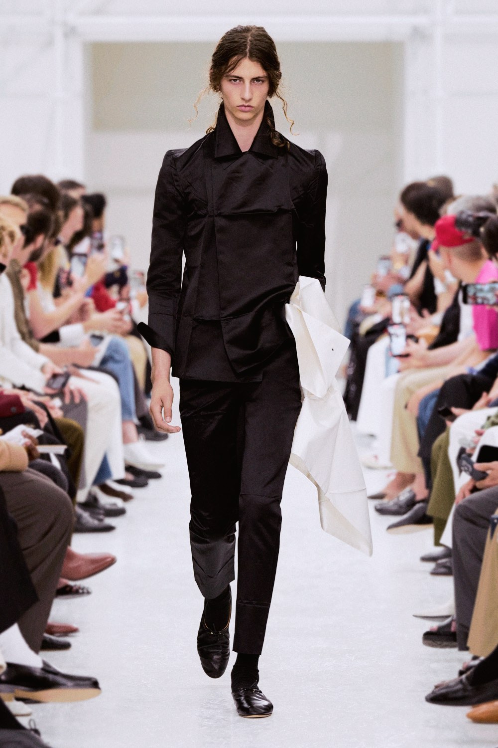 Michael Rider comienza a experimentar en Celine para SS27