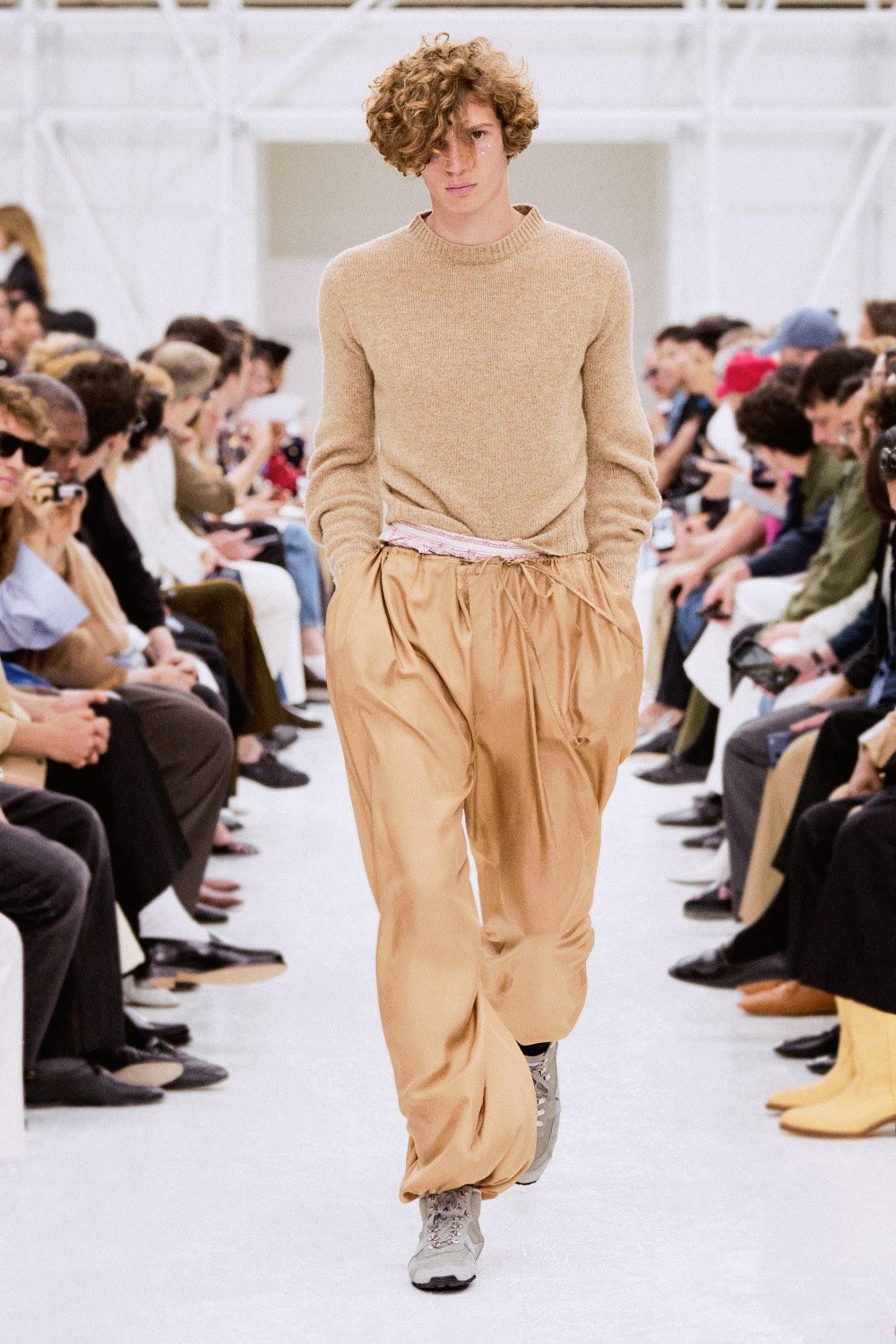 Michael Rider comienza a experimentar en Celine para SS27