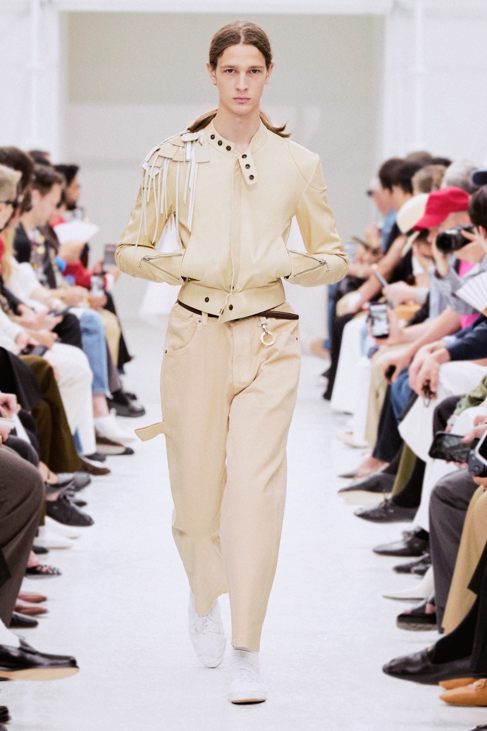 Michael Rider comienza a experimentar en Celine para SS27