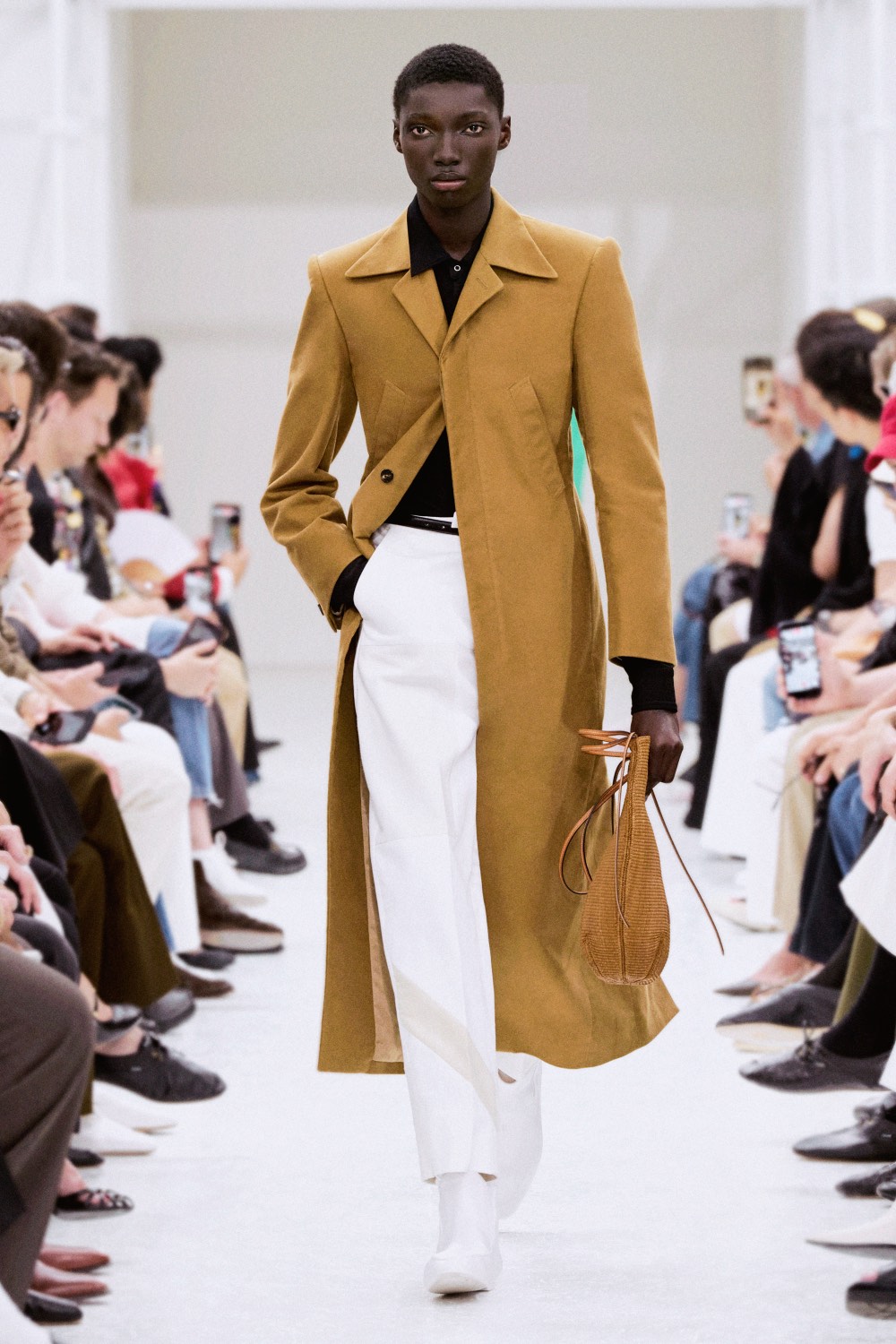 Michael Rider comienza a experimentar en Celine para SS27