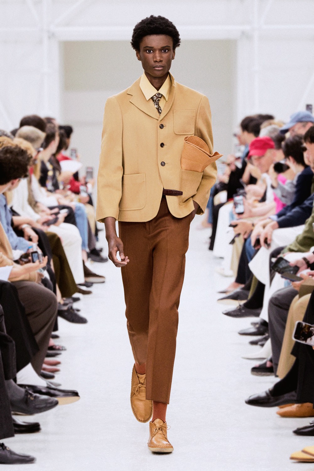 Michael Rider comienza a experimentar en Celine para SS27
