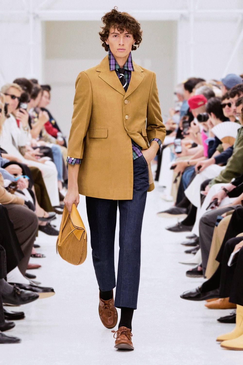 Michael Rider comienza a experimentar en Celine para SS27
