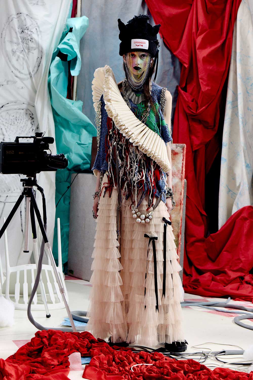 Charles Jeffrey Loverboy SS27, moda para gente especial
