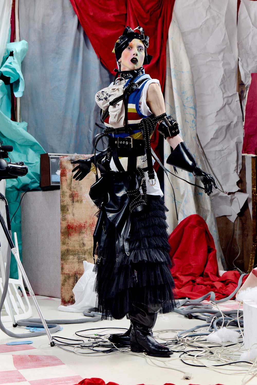 Charles Jeffrey Loverboy SS27, moda para gente especial