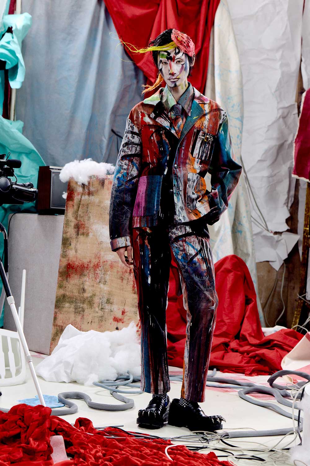 Charles Jeffrey Loverboy SS27, moda para gente especial