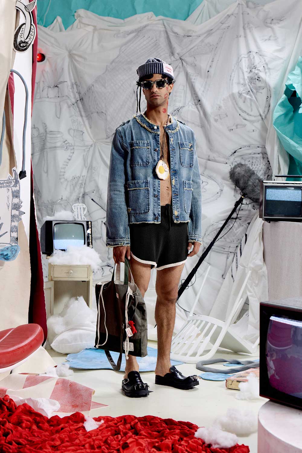 Charles Jeffrey Loverboy SS27, moda para gente especial