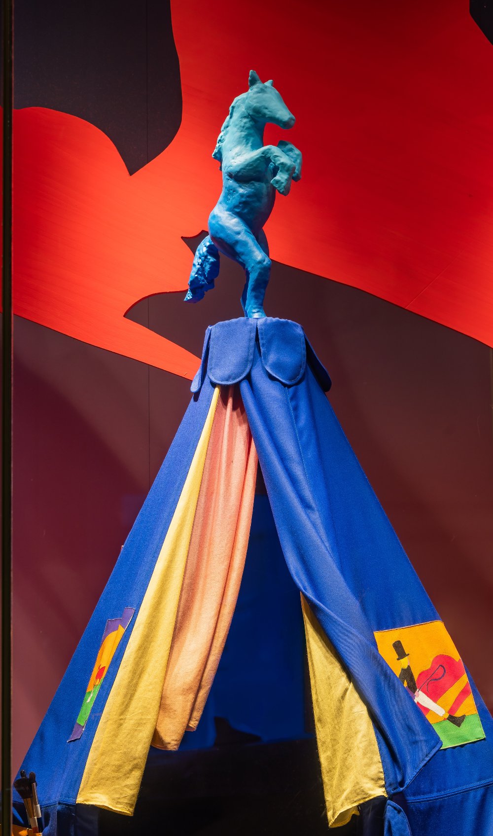 María Medem decora la tienda de Hermès con su Andalucía
