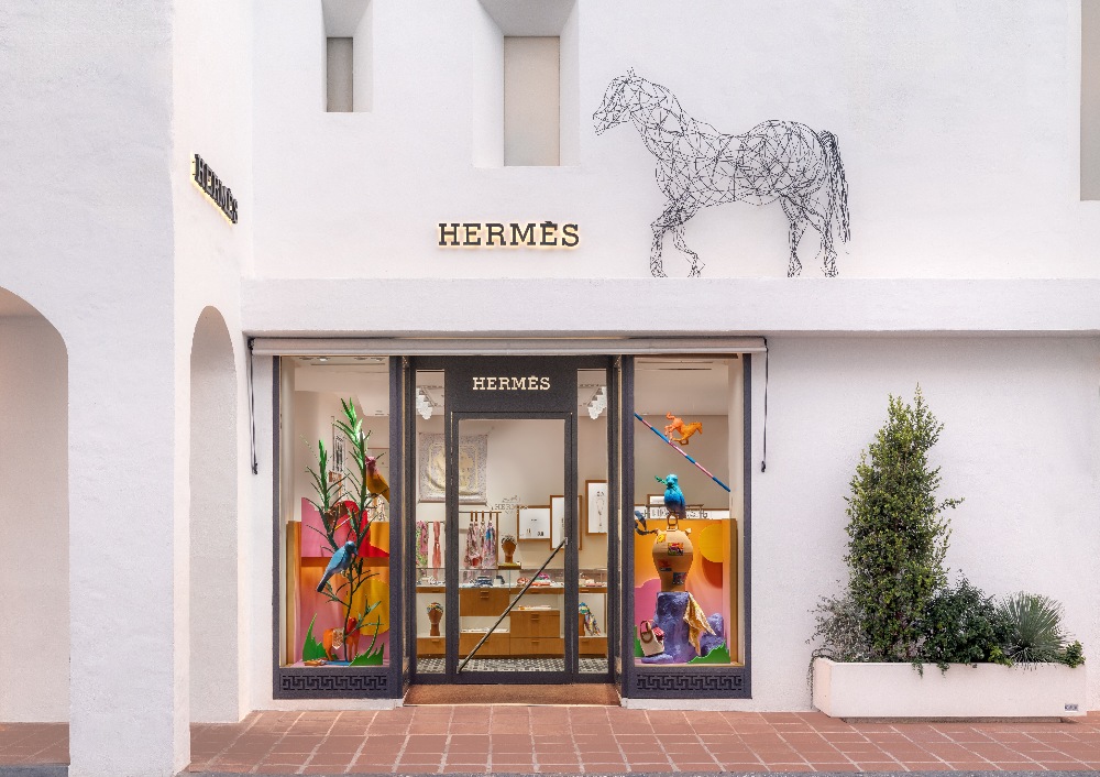 María Medem decora la tienda de Hermès con su Andalucía