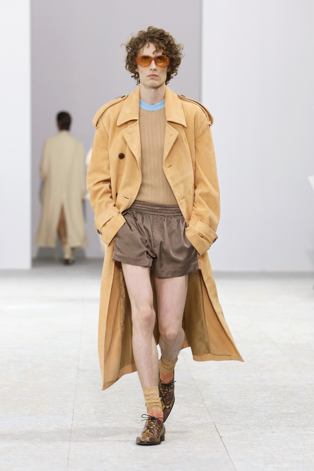 Dries Van Noten trae sensualidad bucólica para SS27