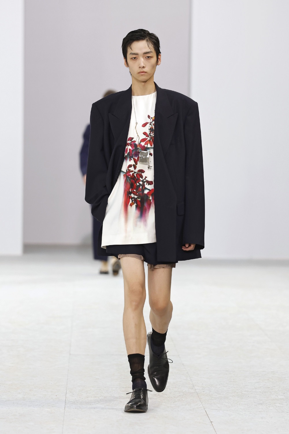 Dries Van Noten trae sensualidad bucólica para SS27