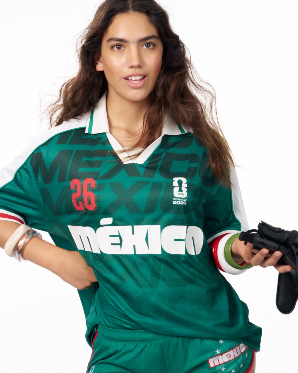 Bershka prepara tu armario bloke core para este Mundial