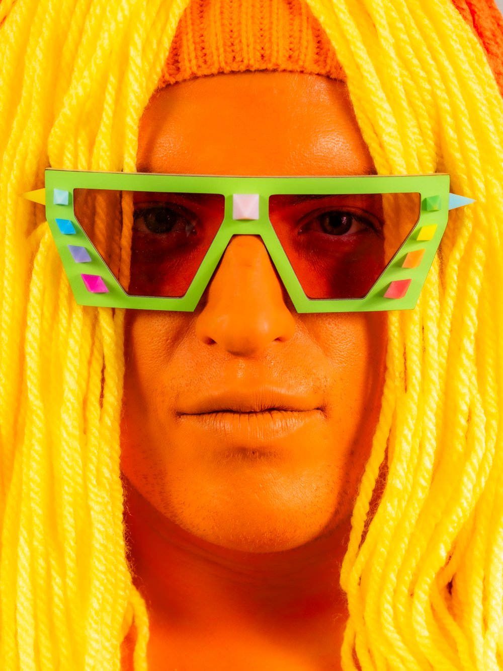 El surrealismo de Okuda llega a las gafas eco de Nina Mûr