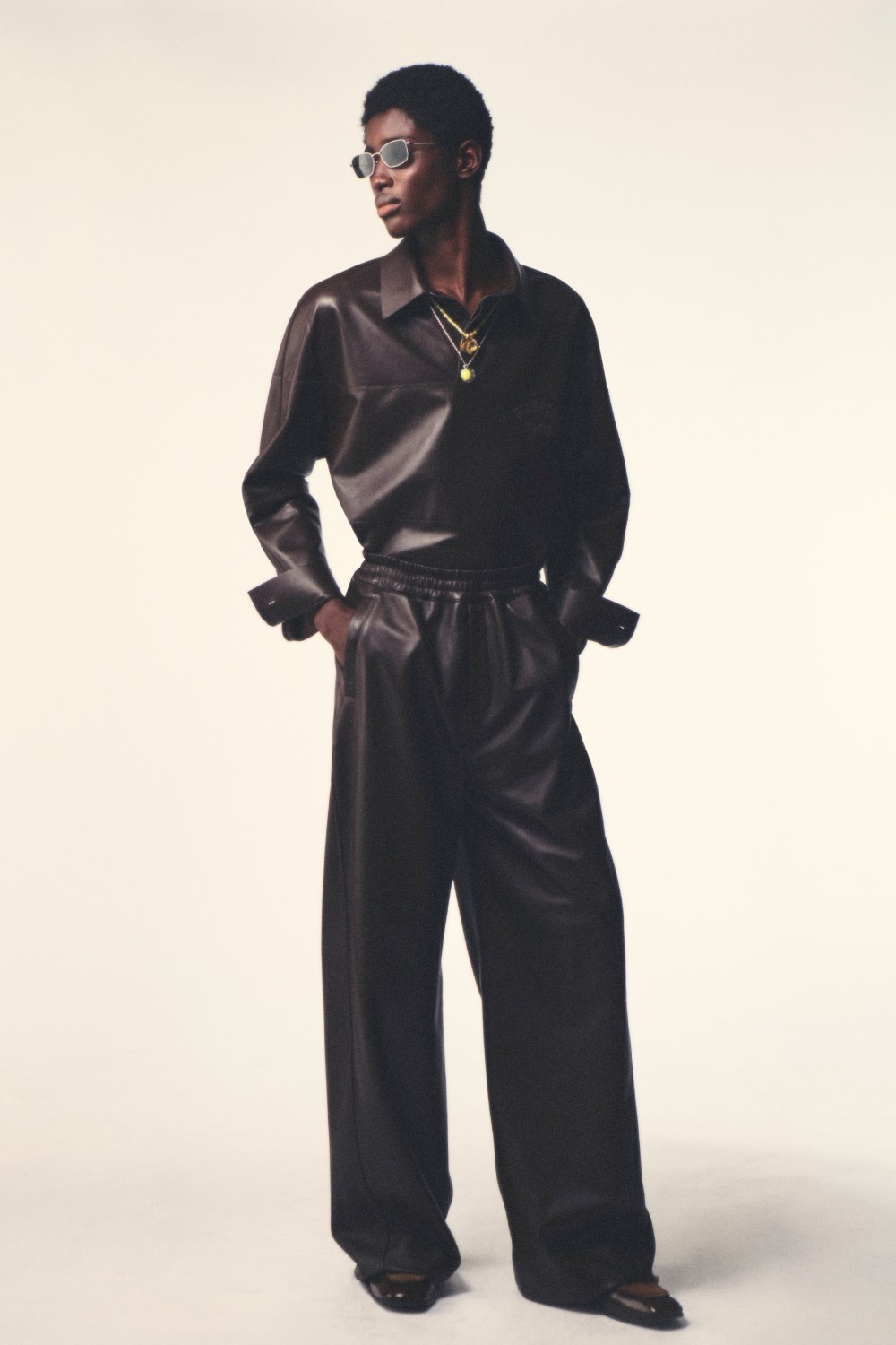 Sarah Burton reconcilia el pasado de Givenchy para Men SS27