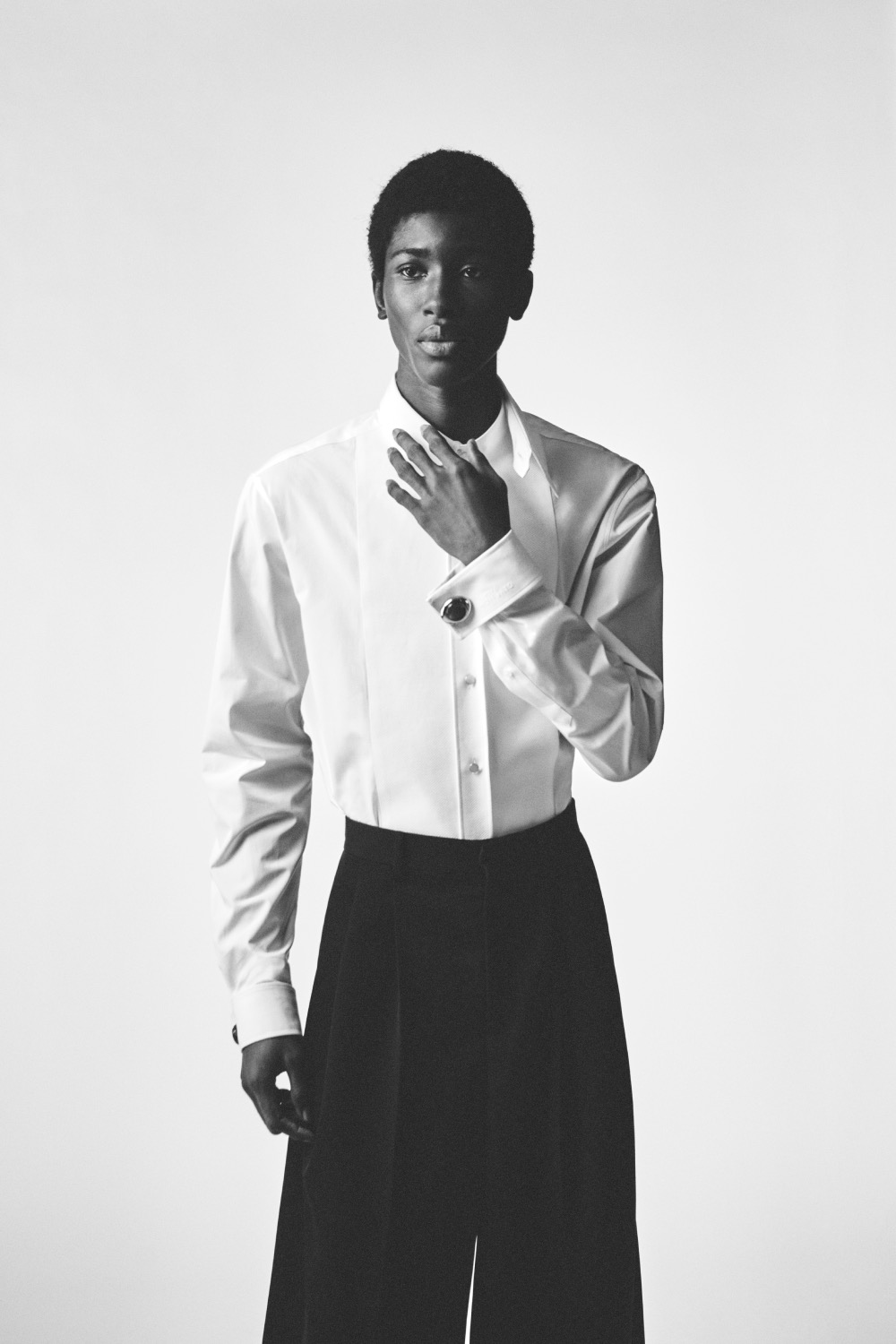 Sarah Burton reconcilia el pasado de Givenchy para Men SS27