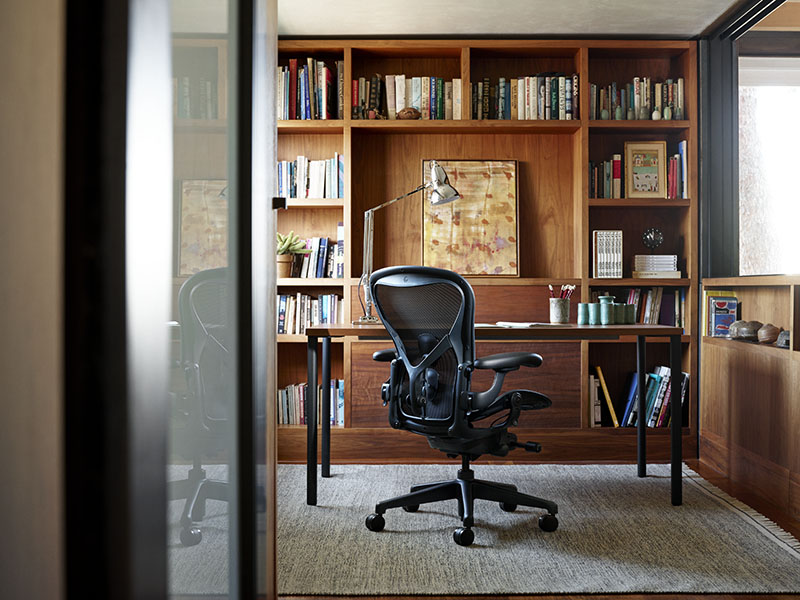 Herman Miller eleva el confort de la silla de oficina Aeron