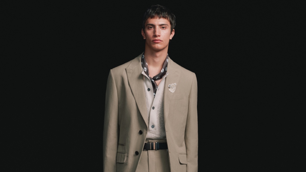 Hermès transiciona entre Nichanian y Wales Bonner con SS27