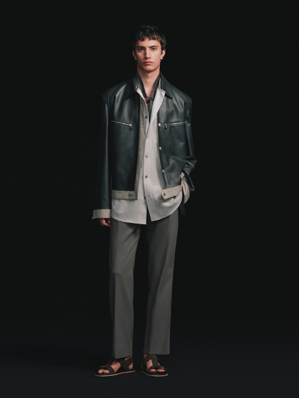 Hermès transiciona entre Nichanian y Wales Bonner con SS27