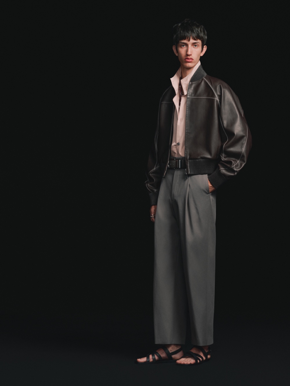 Hermès transiciona entre Nichanian y Wales Bonner con SS27