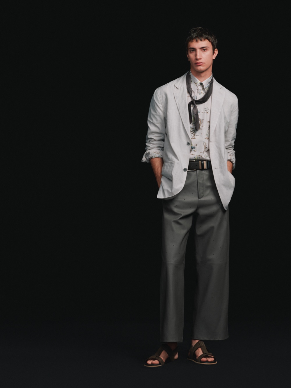 Hermès transiciona entre Nichanian y Wales Bonner con SS27