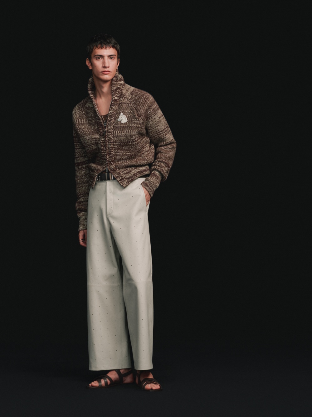 Hermès transiciona entre Nichanian y Wales Bonner con SS27