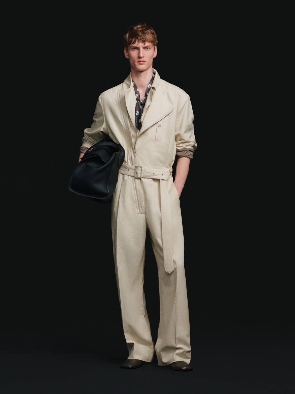 Hermès transiciona entre Nichanian y Wales Bonner con SS27