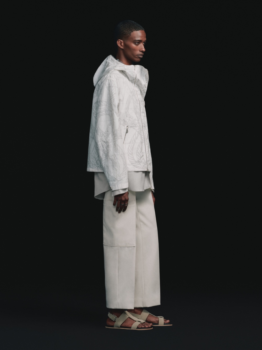 Hermès transiciona entre Nichanian y Wales Bonner con SS27