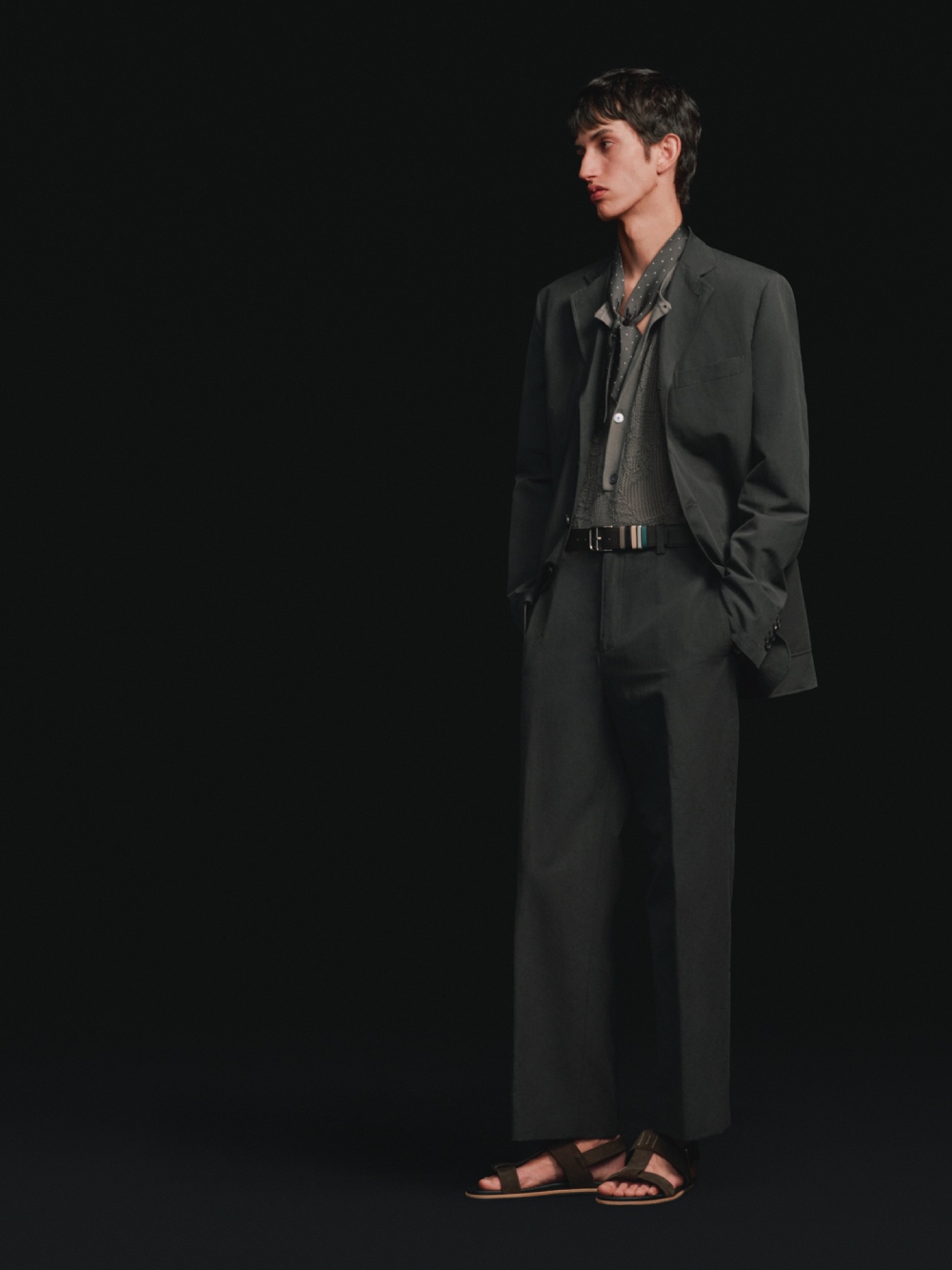 Hermès transiciona entre Nichanian y Wales Bonner con SS27