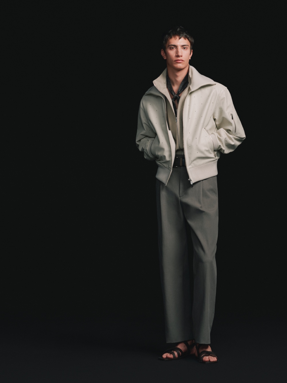 Hermès transiciona entre Nichanian y Wales Bonner con SS27