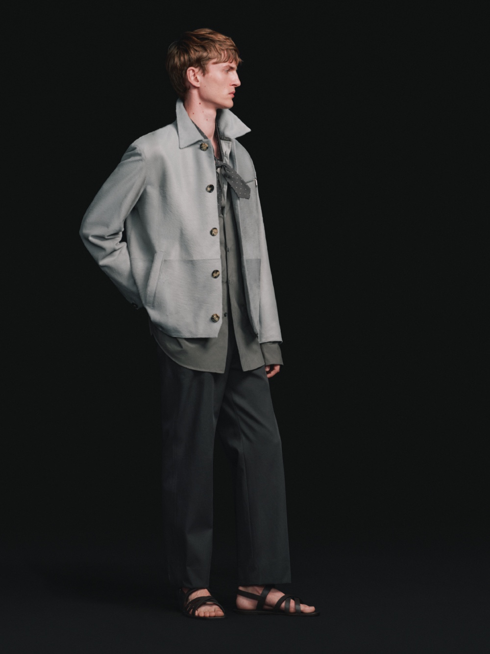 Hermès transiciona entre Nichanian y Wales Bonner con SS27