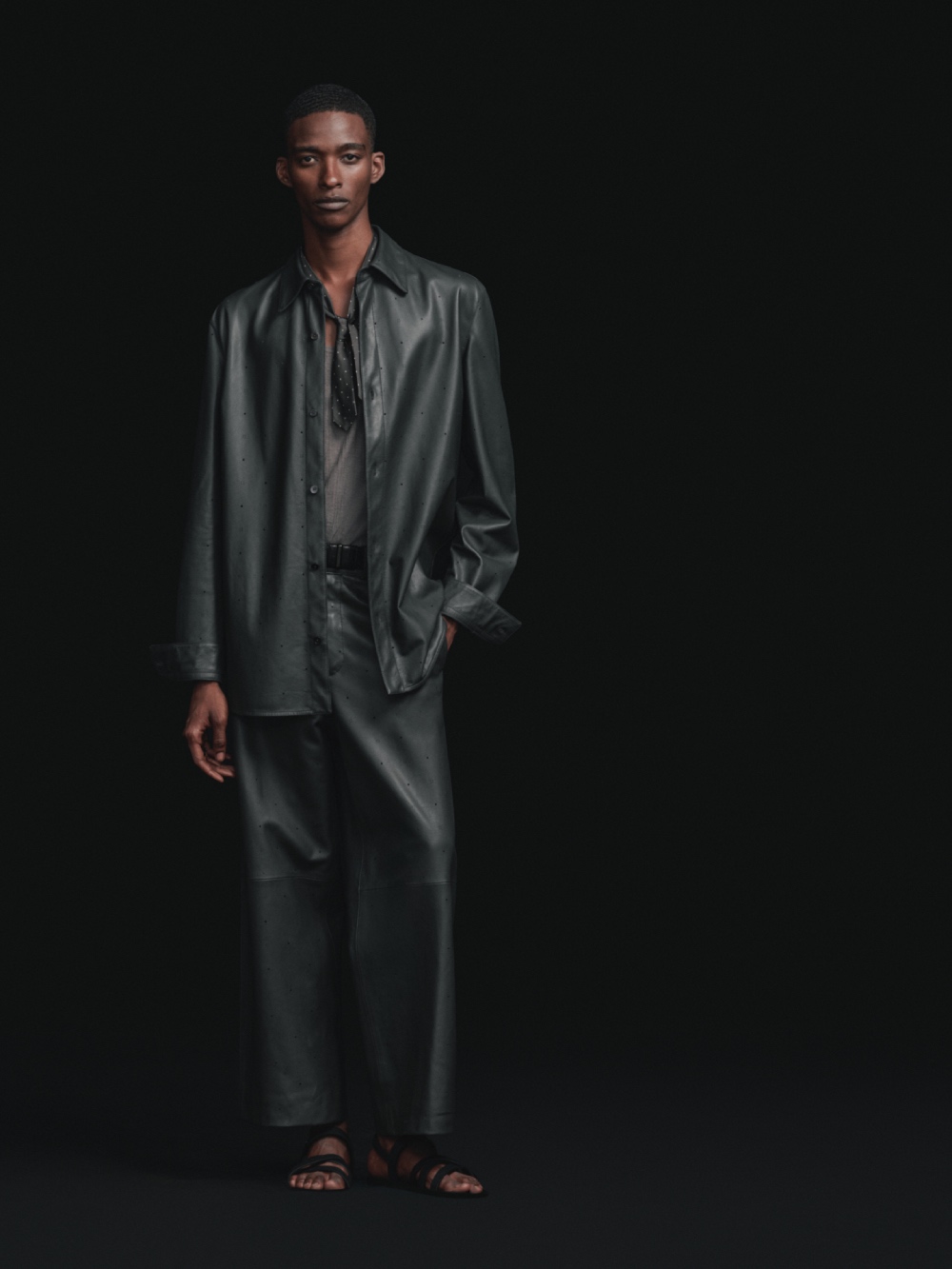 Hermès transiciona entre Nichanian y Wales Bonner con SS27