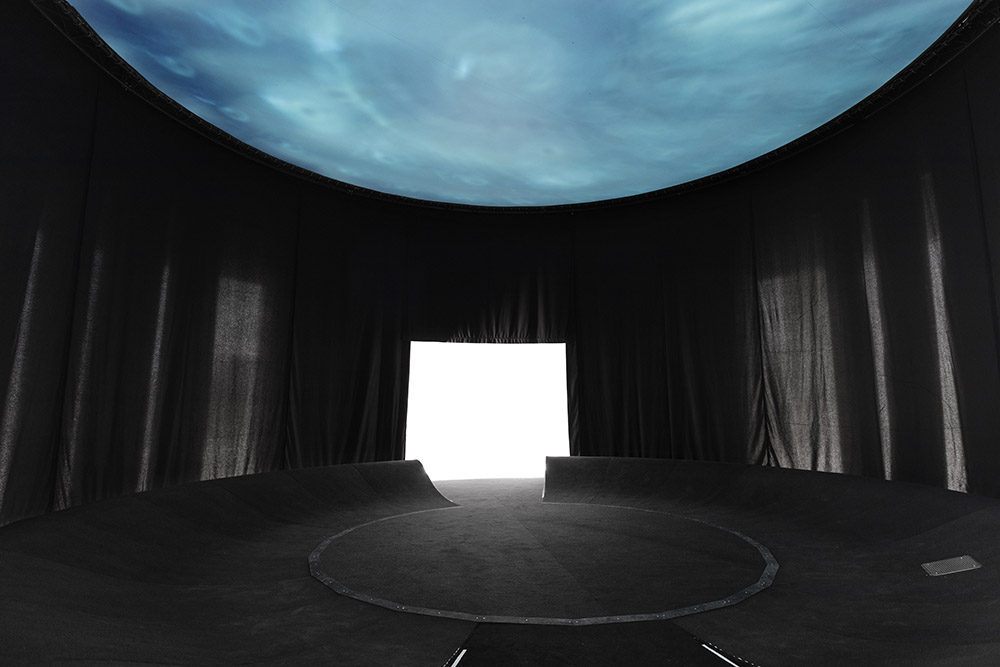 El universo cuántico de Laure Prouvost en el Grand Palais