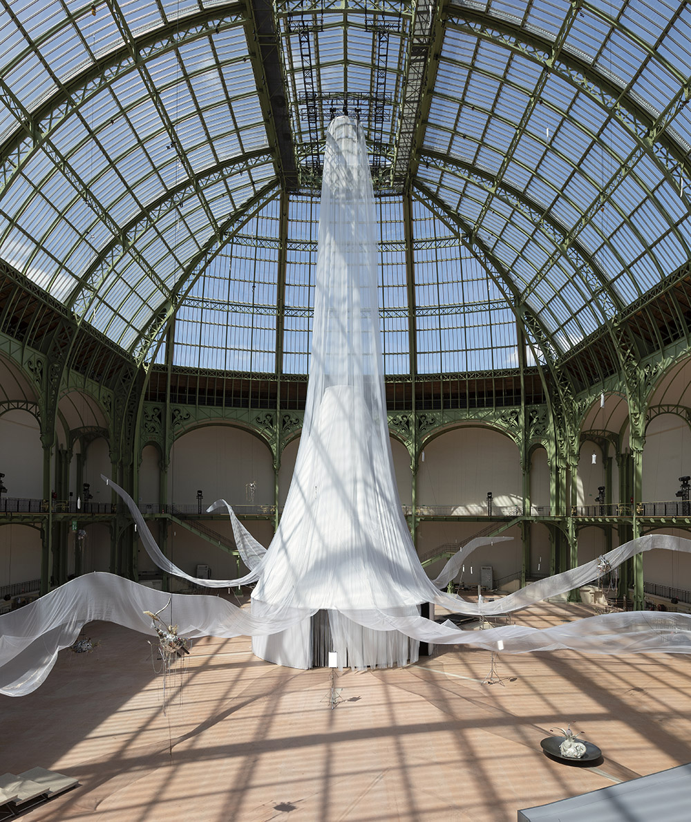 El universo cuántico de Laure Prouvost en el Grand Palais