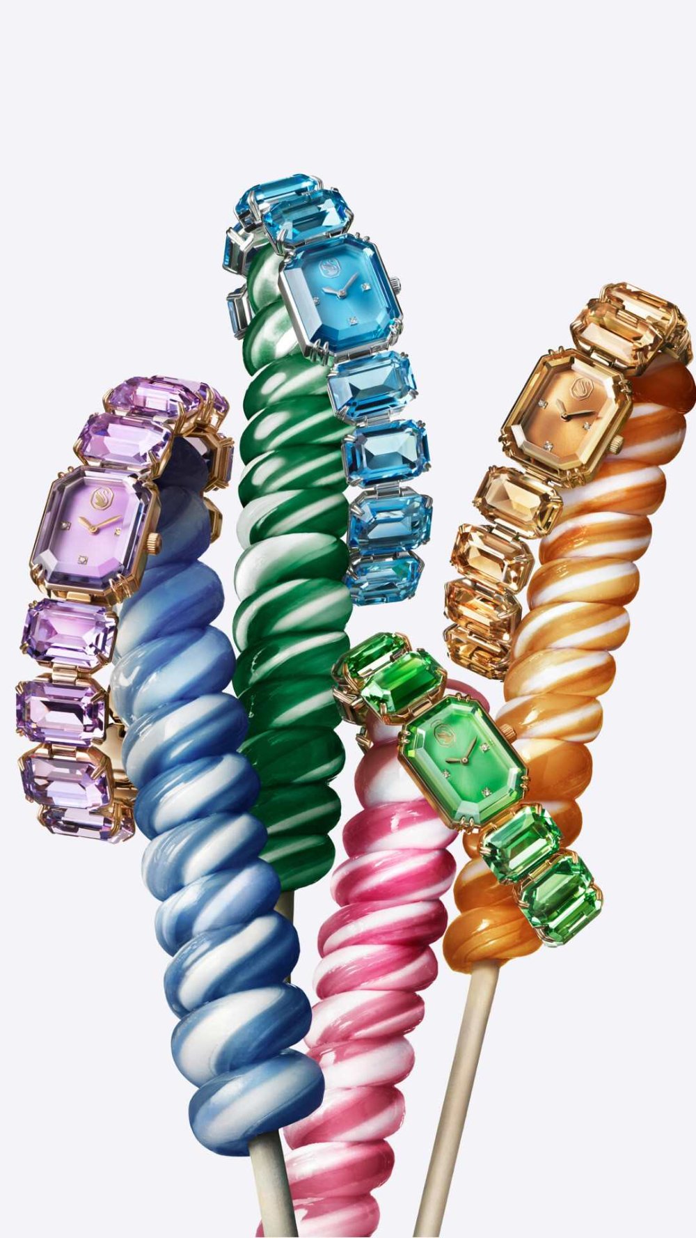 Swarovski Summer: colores, fresas y joyas muy brillantes