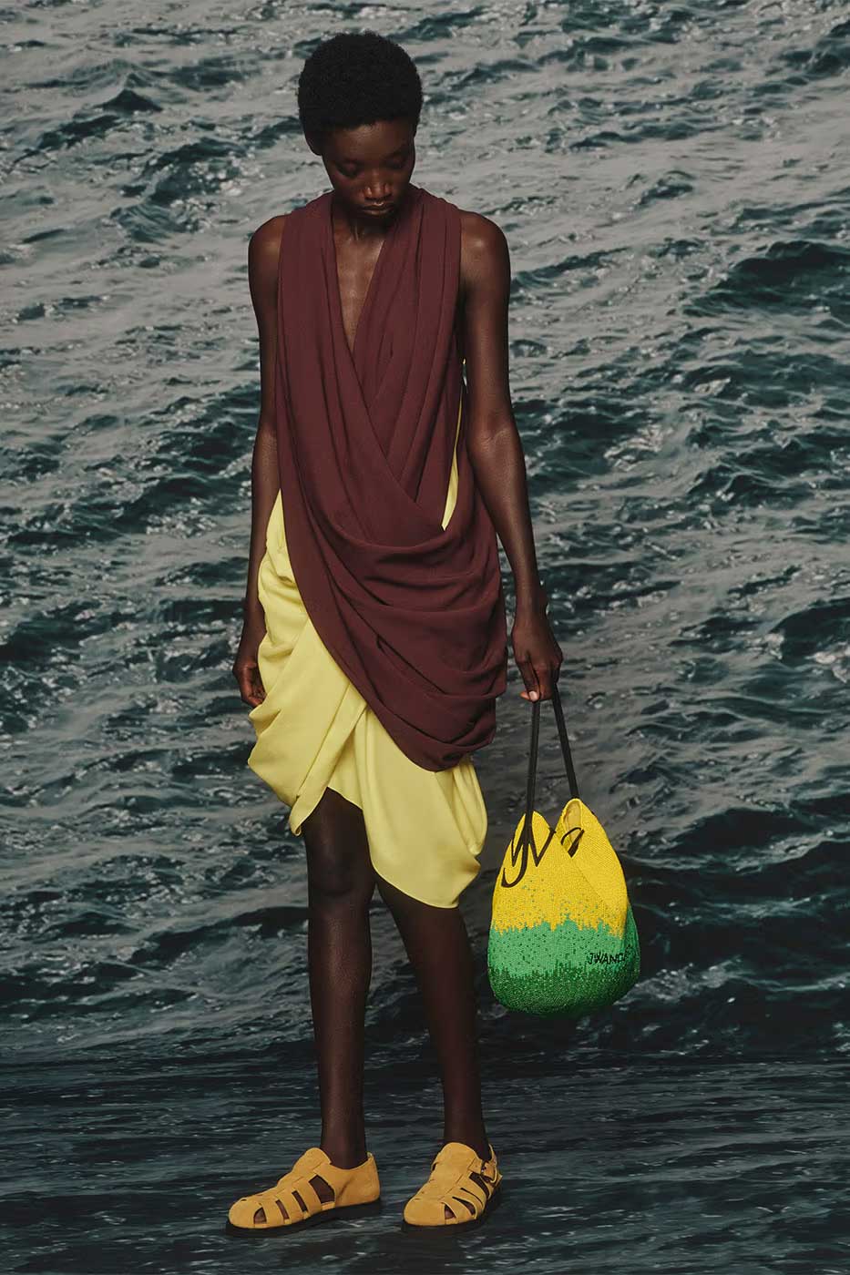 JW Anderson SS 2027: El arte de la ardilla chic