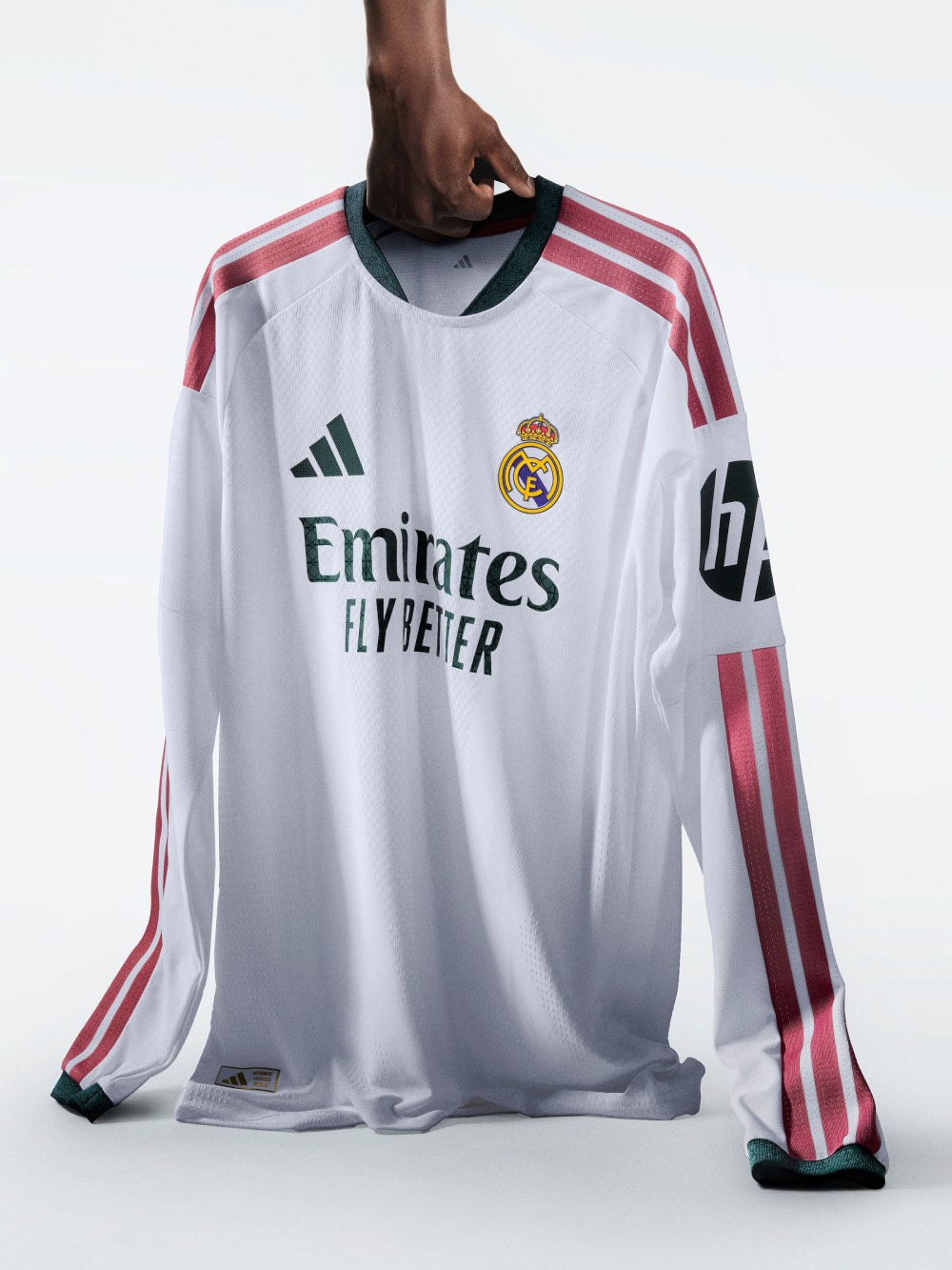 ¿Cómo son las nuevas camisetas del Real Madrid?
