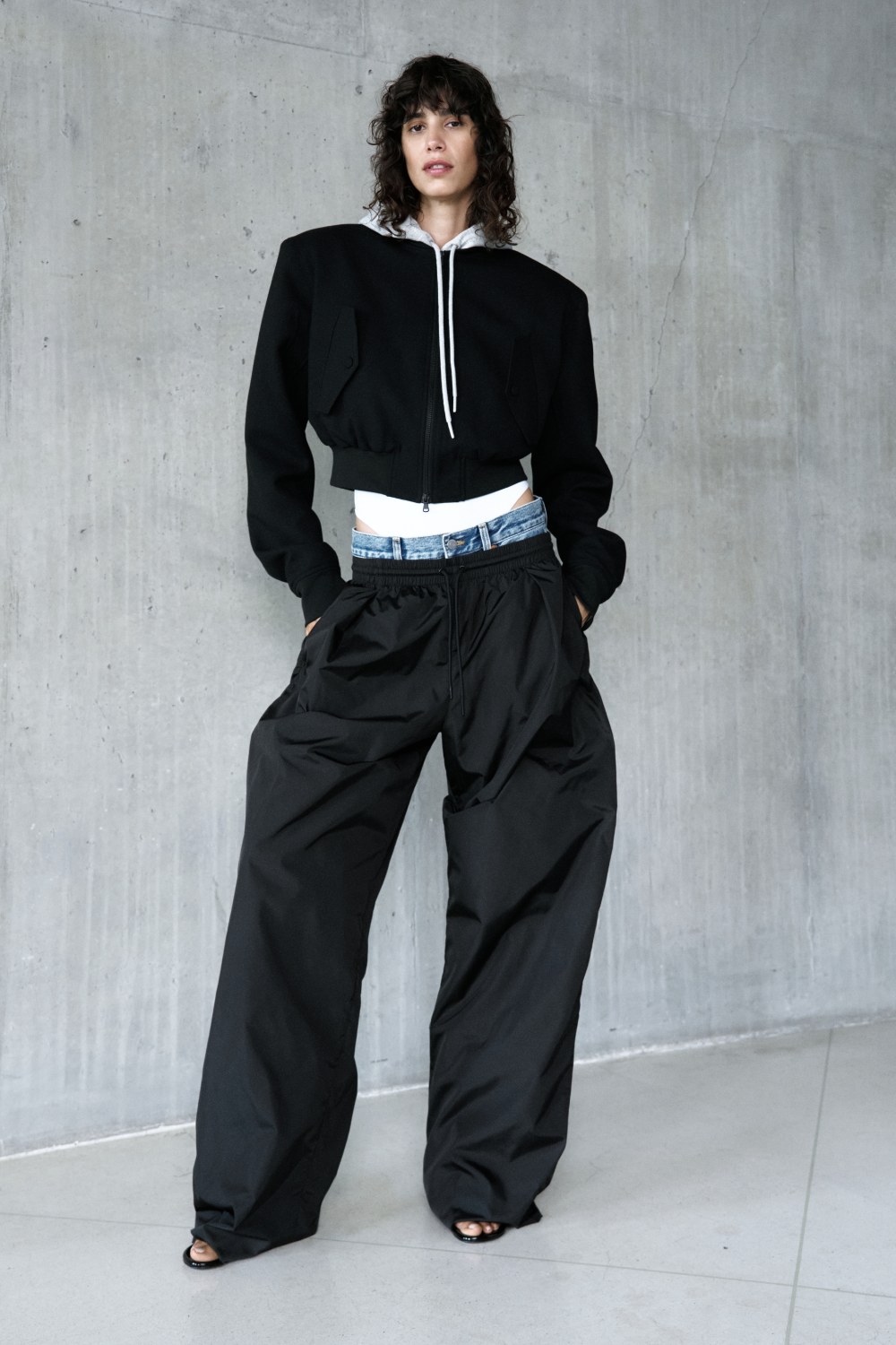 H&M y Wardrobe NYC: moda arriesgada dentro del minimalismo