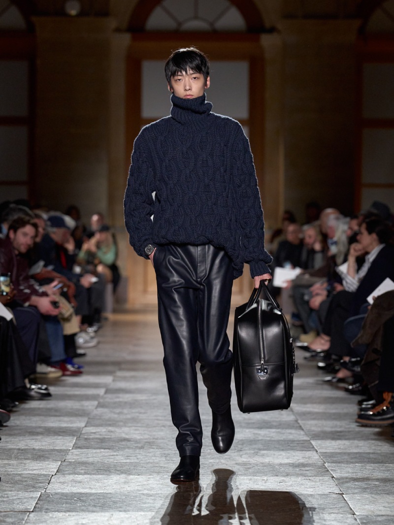 Hermès le da un look moderno a su icónico Cape Cod