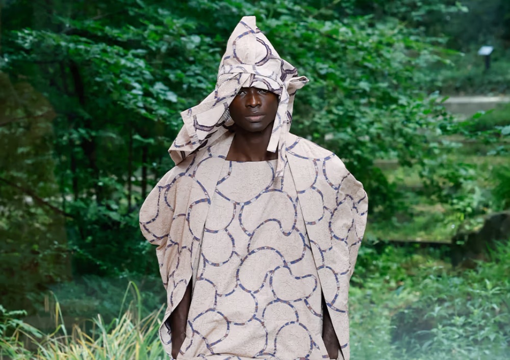 Issey Miyake amplía su perfume masculino con sal y cuero