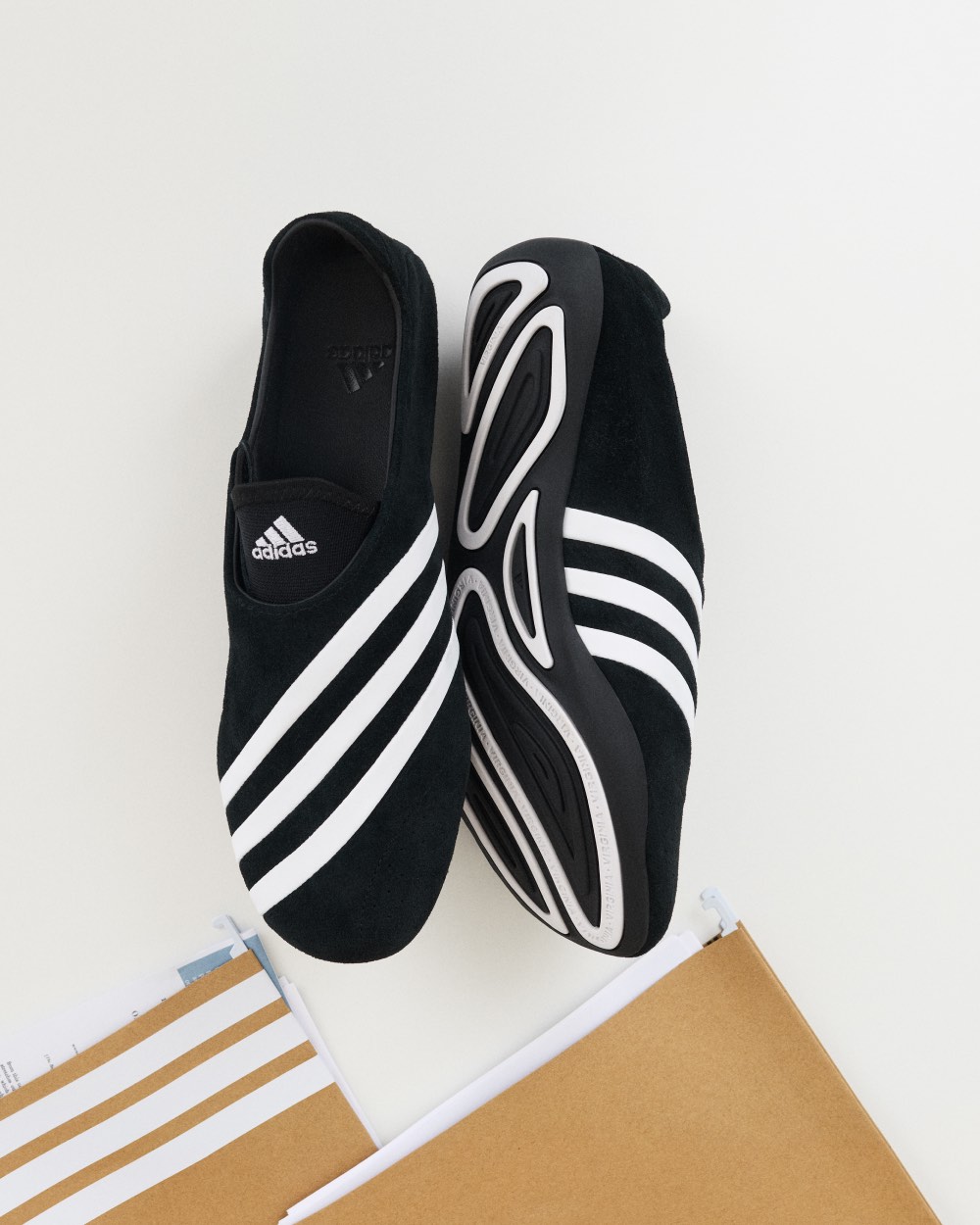 adidas y Pharrell actualizan sus zapatillas más futuristas