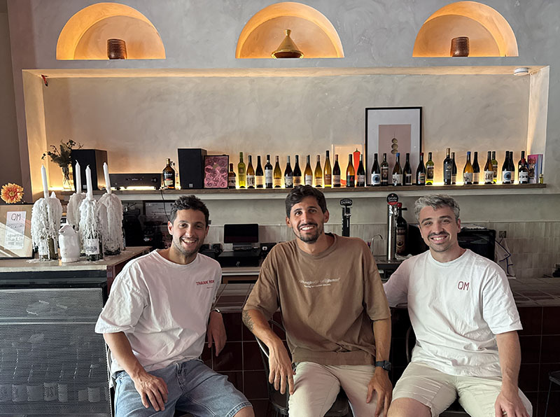 Querido Martínez: tres amigos, 30 años y un restaurante