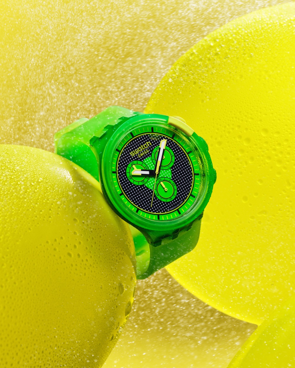 Swatch inyecta nuevos colores a sus iconos para verano