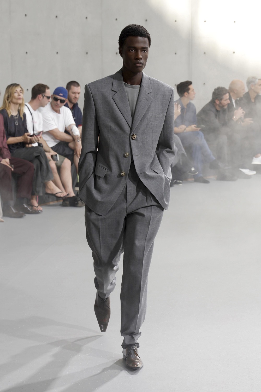 Saint Laurent dice que para ser sexy, hay que ser mesurado