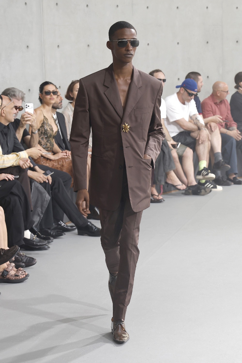 Saint Laurent dice que para ser sexy, hay que ser mesurado