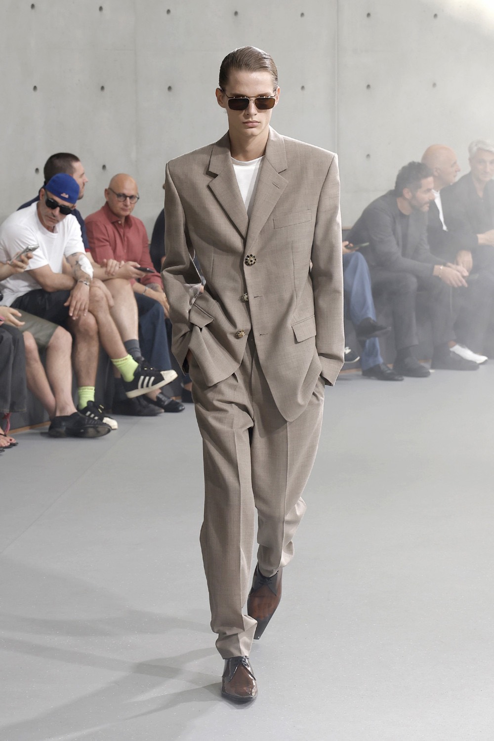 Saint Laurent dice que para ser sexy, hay que ser mesurado