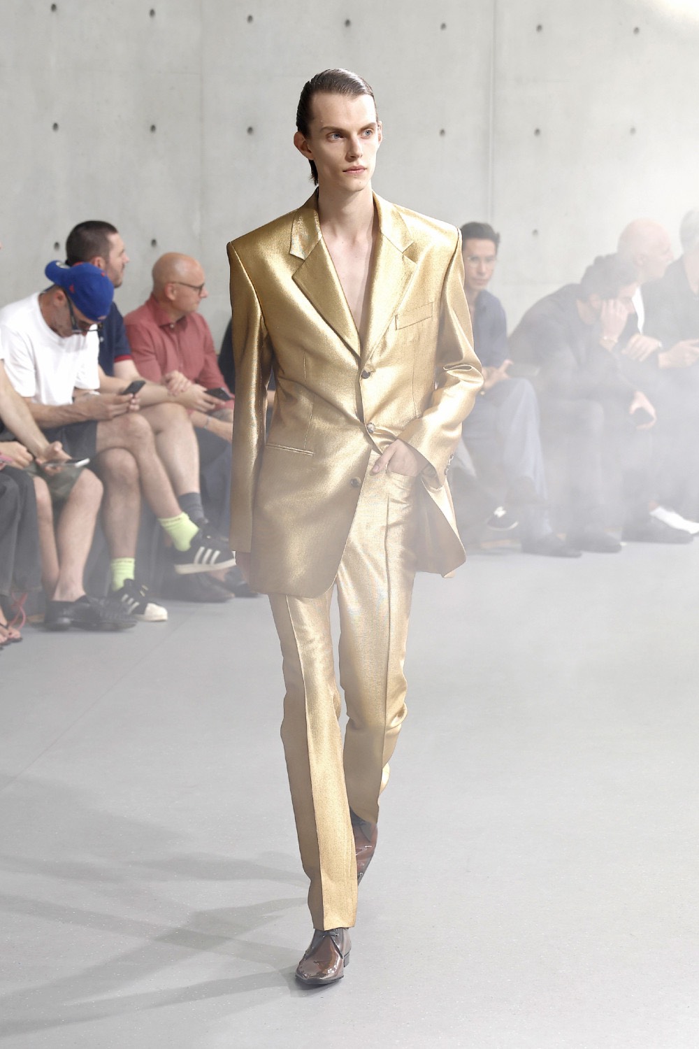 Saint Laurent dice que para ser sexy, hay que ser mesurado