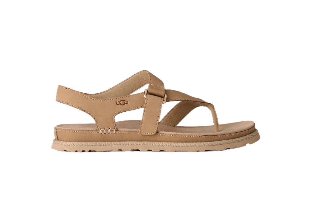 UGG mejora de forma natural la clásica sandalia plana