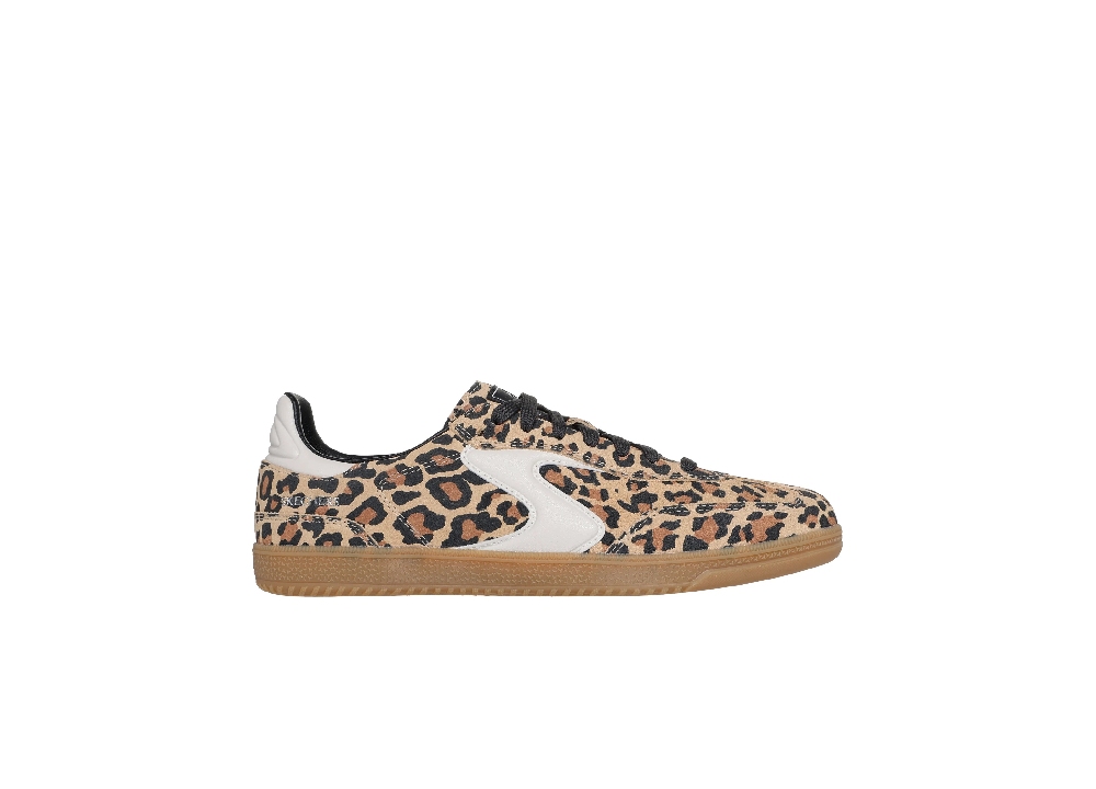 Te llevarás estas Skechers a todos tus festivales de música