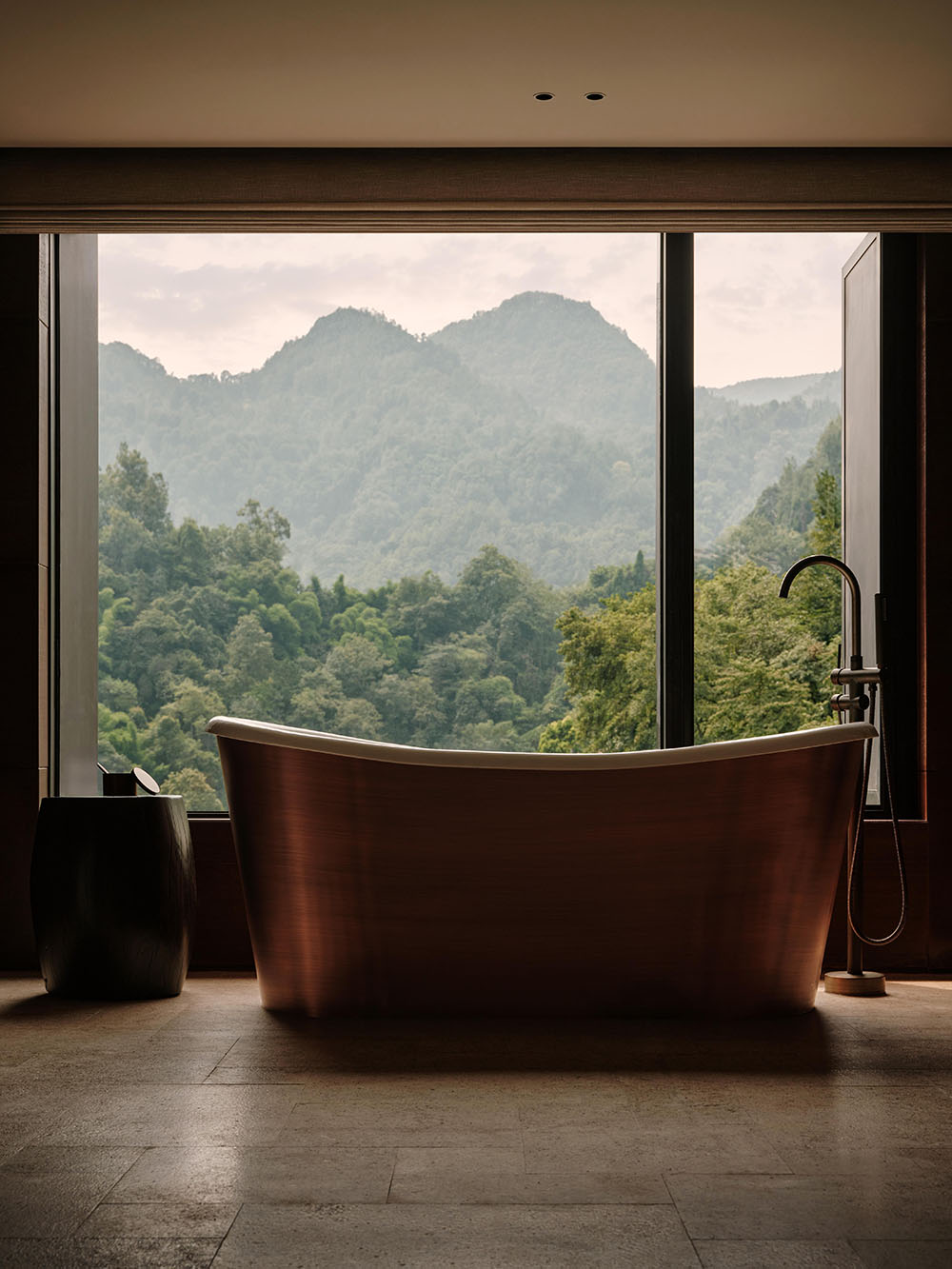Zoland-Emei Resort: joya brutalista de Studio J. Bridgland